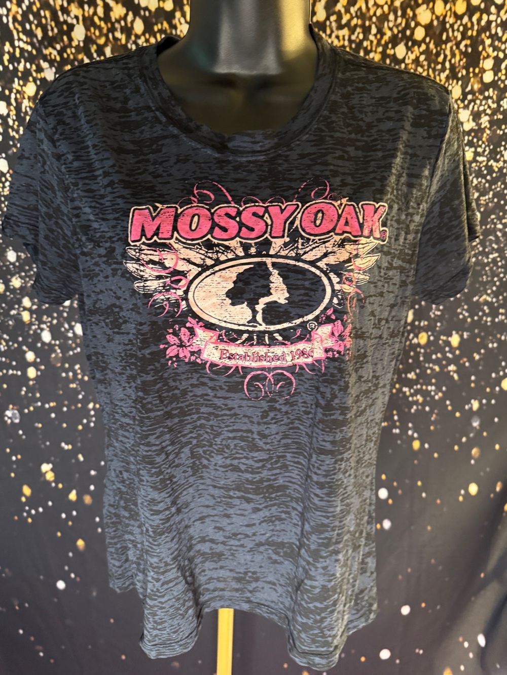 Mossy Oak Black Heather Graphic Tee with Pink Logo